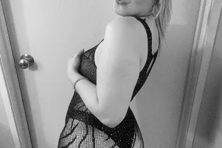 Your fav Upscale Blonde Bombshell is back 💃🏼🐰Ask about my 2girl👩🏼‍❤️‍💋‍👩🐱Incall and outcall available - Image 9