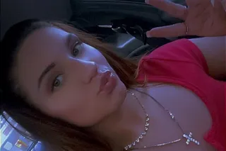 *Available Now* come see a baddie, pretty white gal💕 Happy Sunday 😇💌 - Image 9