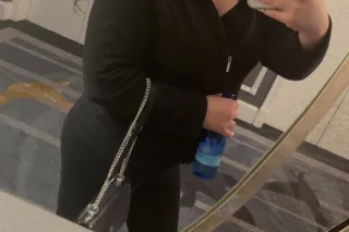 Sexy, Bubbly Brunette Bombshell 😇 lots of fun! - Image 1