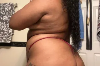 Hey Luvs It’s Karma 5’4 brownskin upscale babe💦 new in town here to fulfill your pleasurable desires 🍆💦👅 not with any games also wanting to deal with men 35 and up 💋 - Image 3