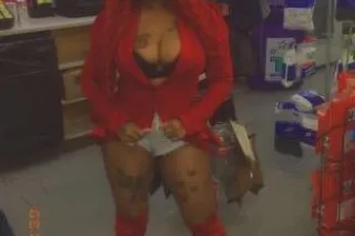 THE BEST PUSSY IN THE WORLD - Image 2